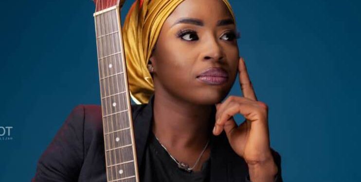 Guinée : l’artiste Queeneff donne son point de vue sur la construction d&rsquo;un palais de la culture