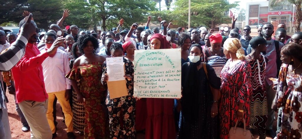 Boké : les enseignants contractuels de nouveau dans la rue