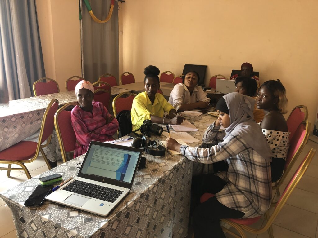 Mois de la femme: actualitefeminine.com initie une formation en reportage et en compte-rendu journalistique pour des jeunes femmes