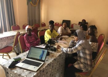 Mois de la femme: actualitefeminine.com initie une formation en reportage et en compte-rendu journalistique pour des jeunes femmes