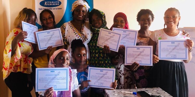 Mois de la femme: des jeunes filles initiées au reportage et au compte-rendu journalistique 