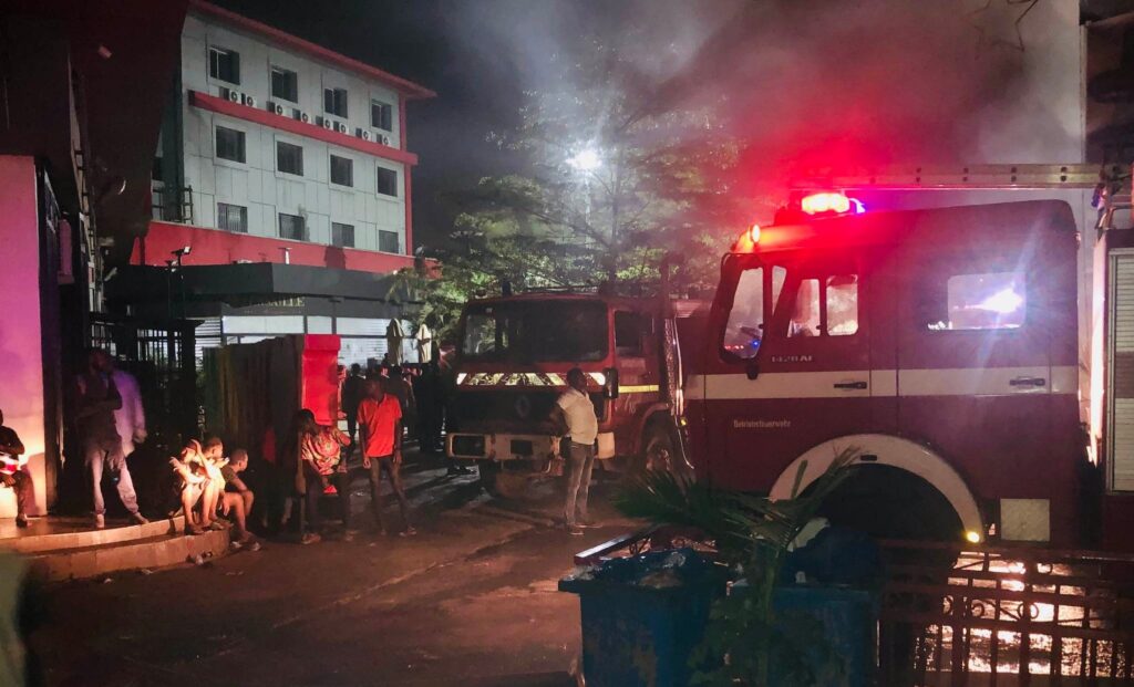 Conakry: des boutiques du Bloc C du grand marché de Conakry consumées par le feu