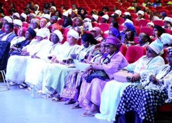 Guinée : les conseillères du CNT célèbrent en différé la Journée internationale de la Femme africaine