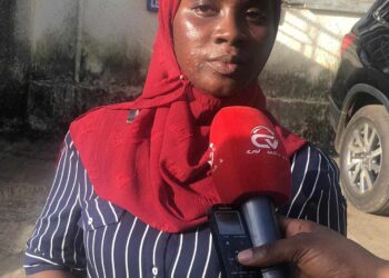 Marche pacifique des Hommes de média: émouvant témoignage d&rsquo;une journaliste victime d’agression policière