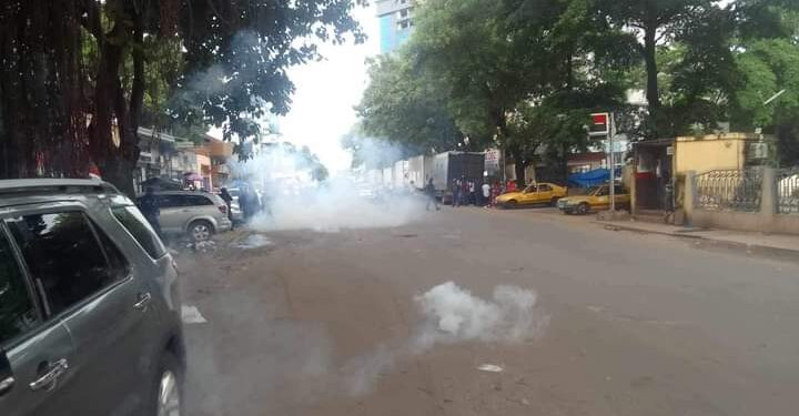 Kaloum: la marche des journalistes réprimée, plusieurs personnes arrêtées dont le secrétaire général du SPPG 