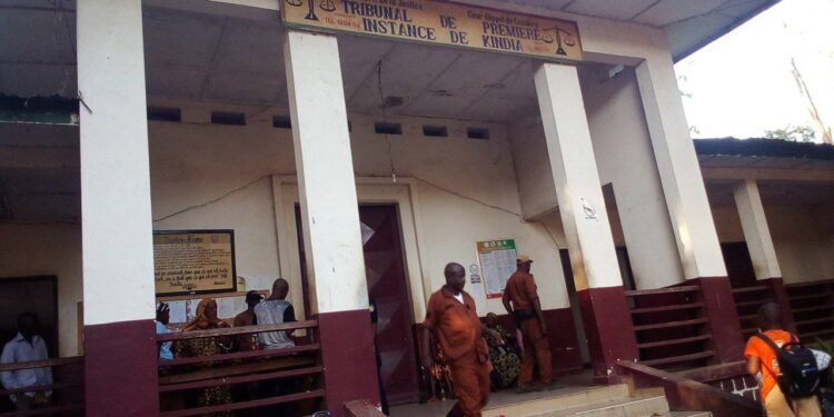 Kindia : un homme de 71 ans accusé de viol assorti d’une grossesse de sa petite-fille