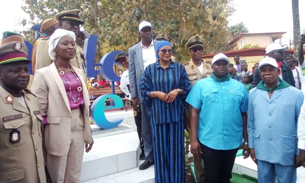 Kindia : la ministre de l’enseignement supérieur inaugure l’amphithéâtre de l’université