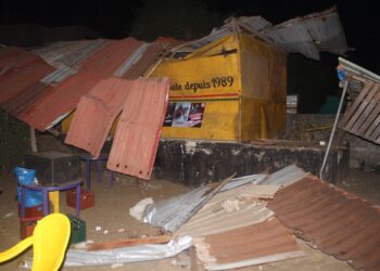 Kaloum: une tenancière d’un restaurant perd un investissement de plus de 20 millions GNF dans une opération de casse de la DATU