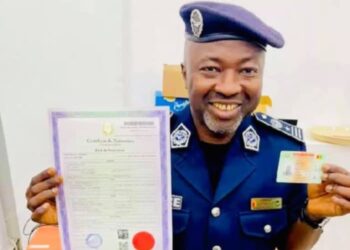 Urgent: la carte d&rsquo;identité biométrique est désormais gratuite en Guinée (décret)