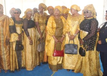 Conakry : les femmes du ministère des transports célèbrent le 8 mars sur fond de panels