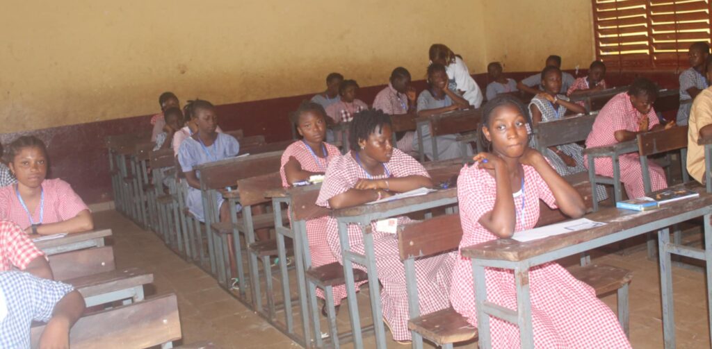 Certificat d’Études Élémentaires: 16.032 candidates affrontent les épreuves au compte de la DCE de Matoto