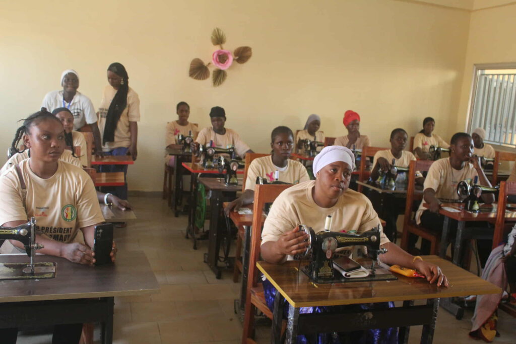 Coyah : la ministre Charlotte Daffé inaugure un centre d’autonomisation et d’entrepreneuriat des femmes et filles