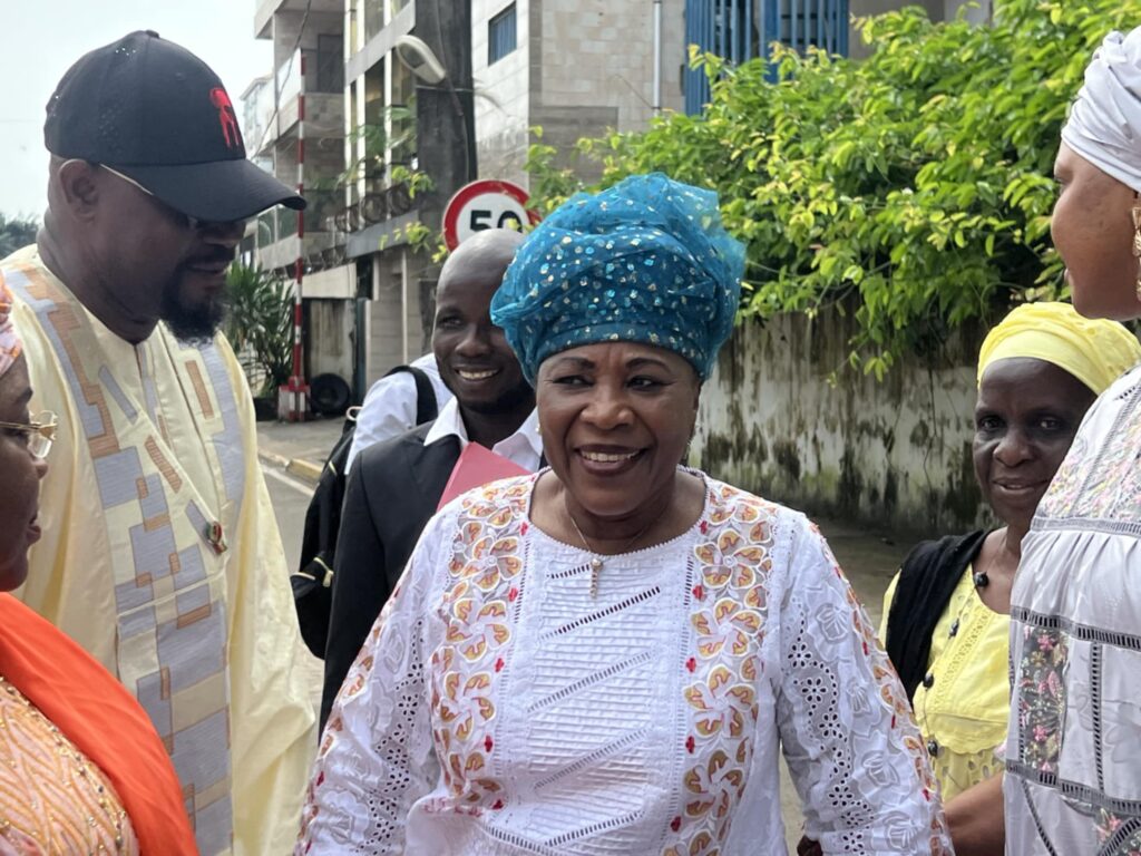 Présidentielle du 28 décembre: Hadja Makalé Camara dépose sa candidature à la cour suprême