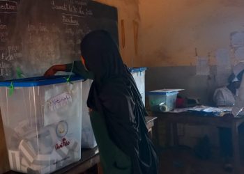 Double scrutin à Labé : faible affluence et manque de fiches de vote dans certains bureaux