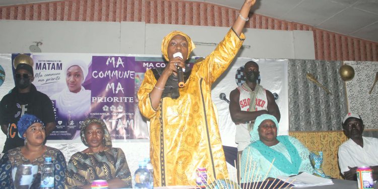 Élection communale à Matam : Hadja Djènè Condé lance sa campagne par une conférence-débat