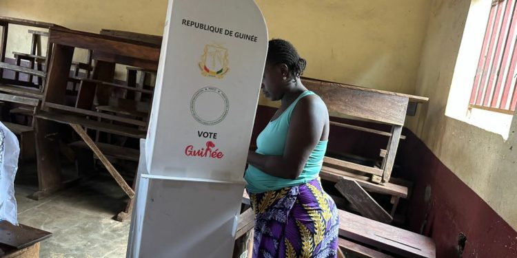 Élections à Gbessia : Calme plat et faible affluence au centre de la Haute Marée