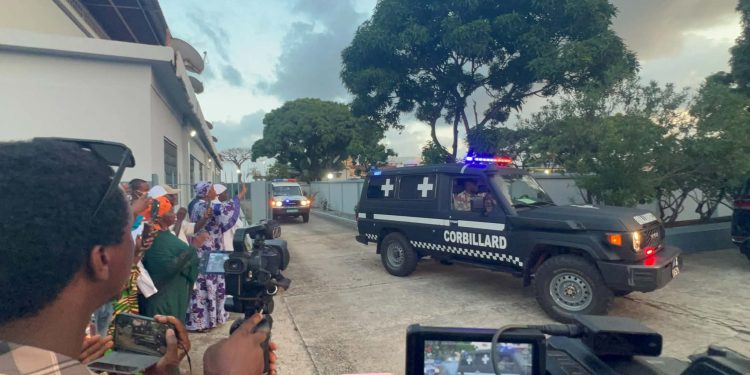 Conakry : Hommage national et vive émotion lors du retour de la dépouille de Hadja Andrée Touré