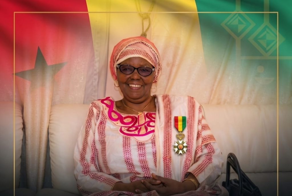 Distinction honorifique : Hadja Fatoumata Yebeh Bah faite Chevalier de l’Ordre national du Mérite
